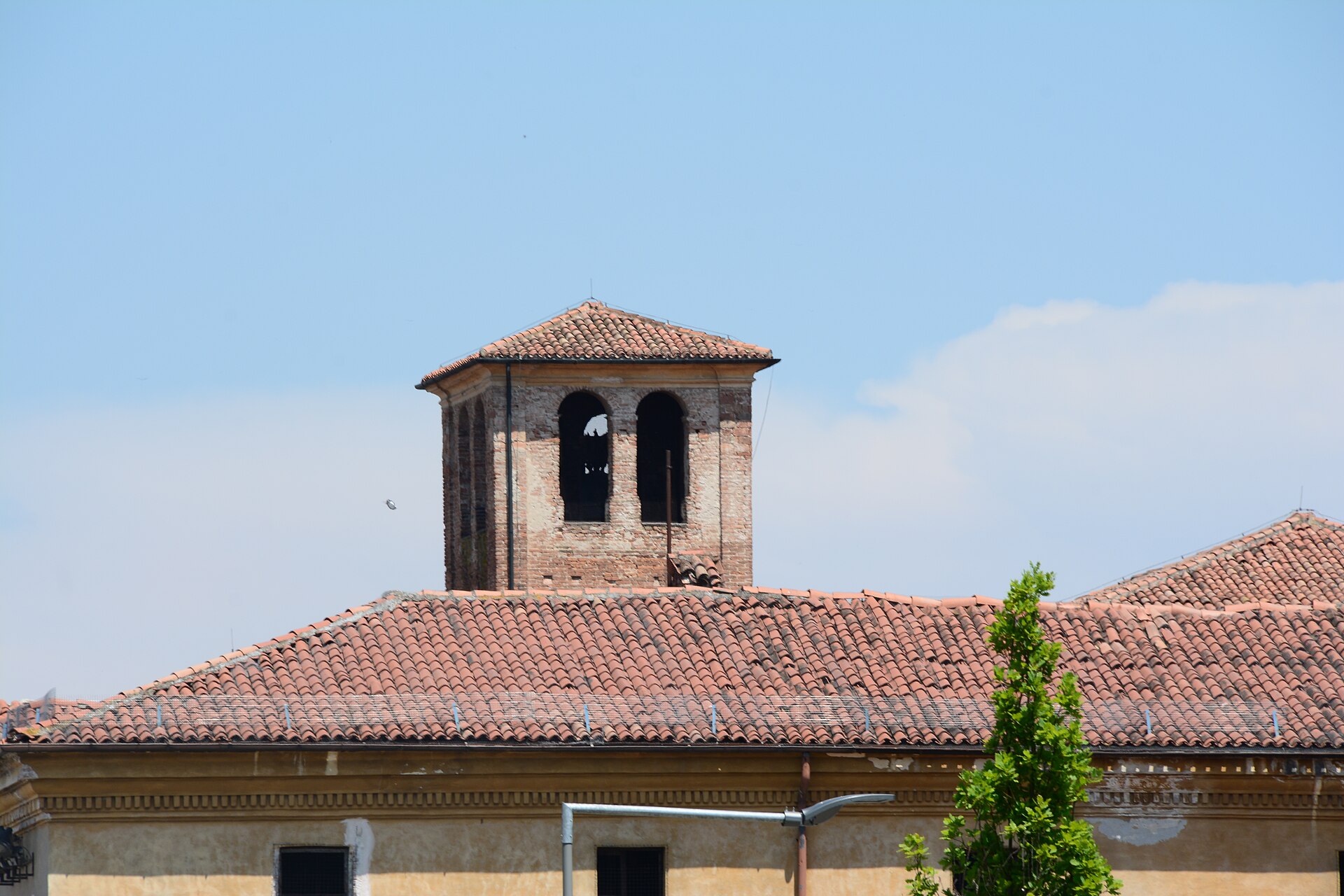 Toiture terre cuite et lanternon